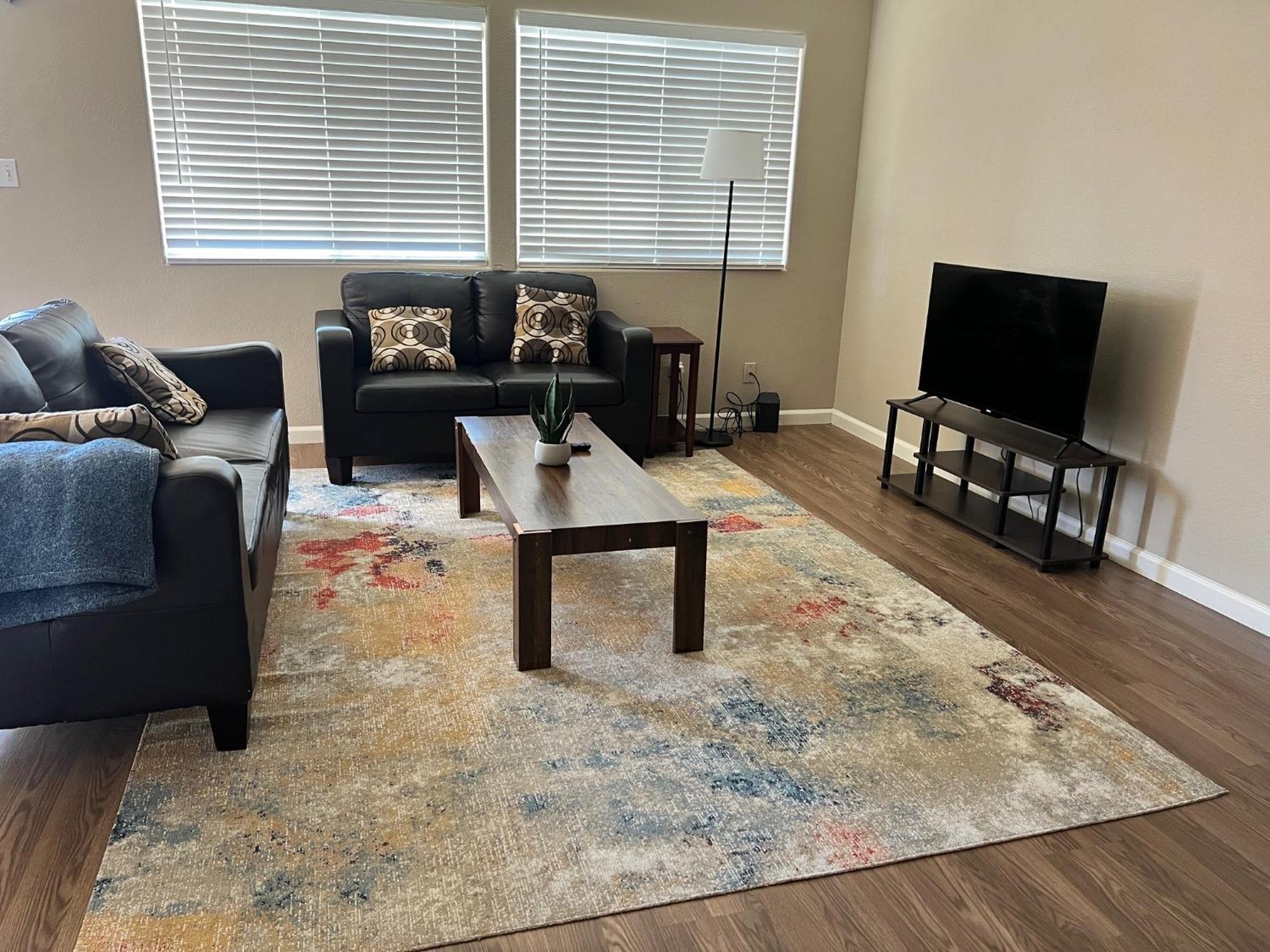 Serene 2Bed 1Bath Condo With Parking Fresno Buitenkant foto